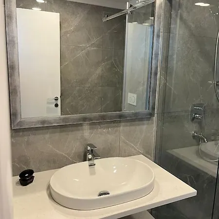 Apartment Lelas