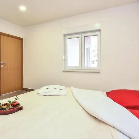 Lelas Apartment