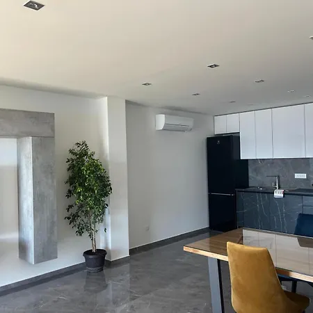 Apartment Lelas